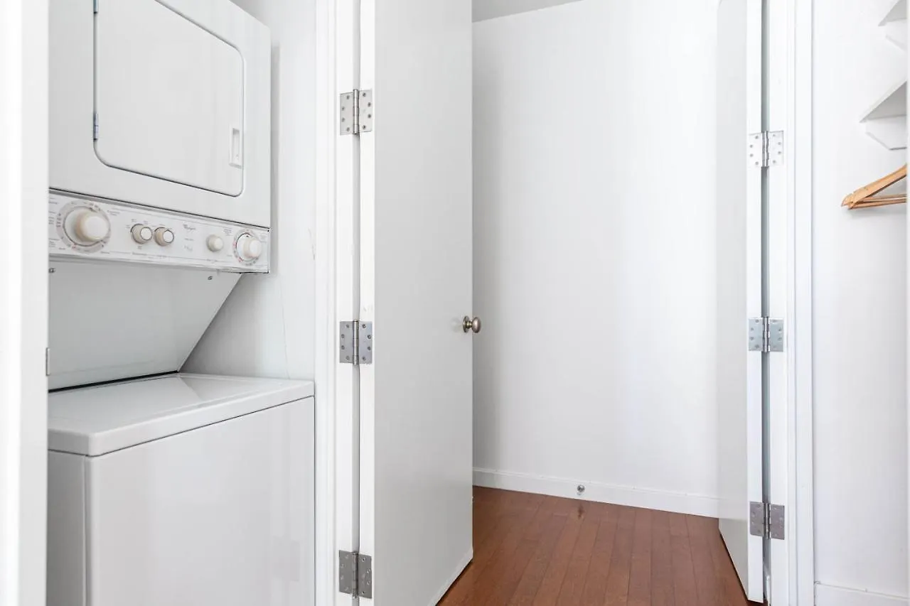 Апартаменты Midtown 1Br W Doorman Gym Nr Theater District Nyc-595 Нью-Йорк