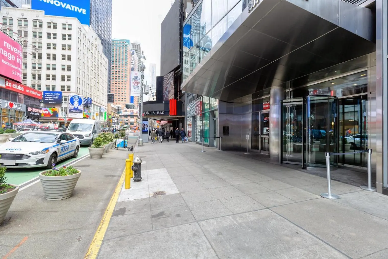 Апартаменты Midtown 1Br W Doorman Gym Nr Theater District Nyc-595 Нью-Йорк